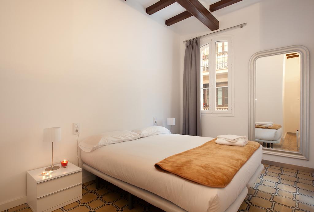 Barnapartments Basic Gracia Barcelona Exterior foto