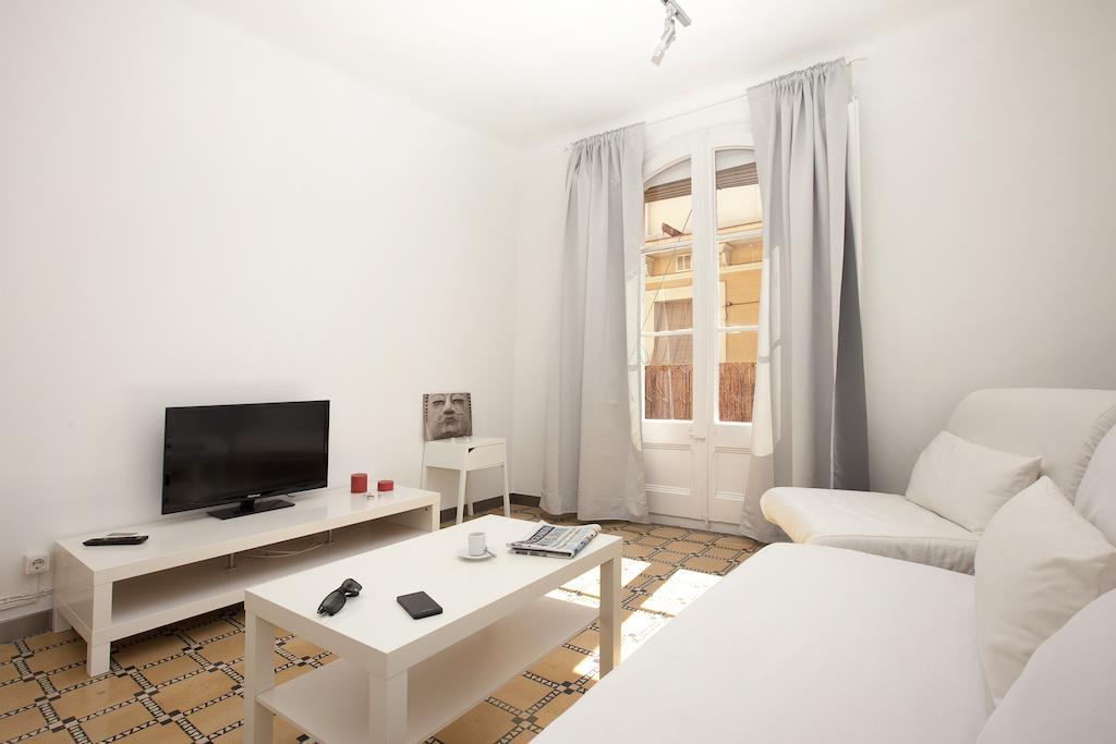 Barnapartments Basic Gracia Barcelona Exterior foto