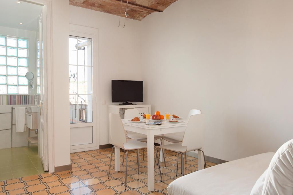 Barnapartments Basic Gracia Barcelona Exterior foto