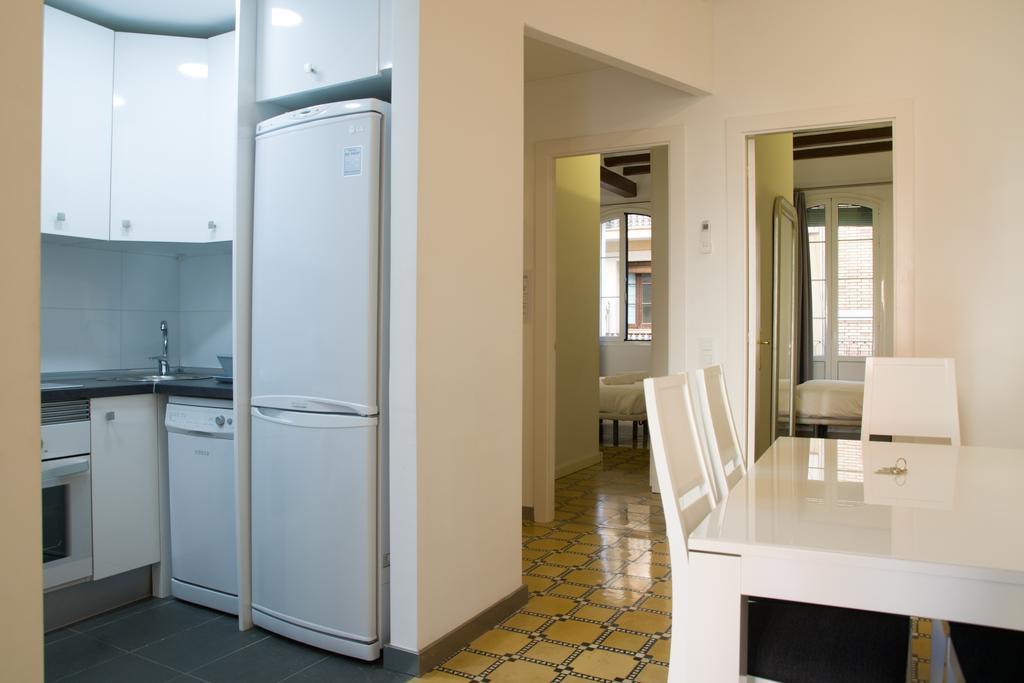 Barnapartments Basic Gracia Barcelona Exterior foto